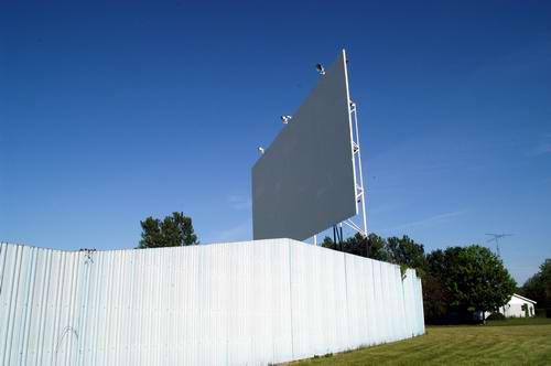 5 Mile Drive-In Theatre - SCREEN TOWER 2004